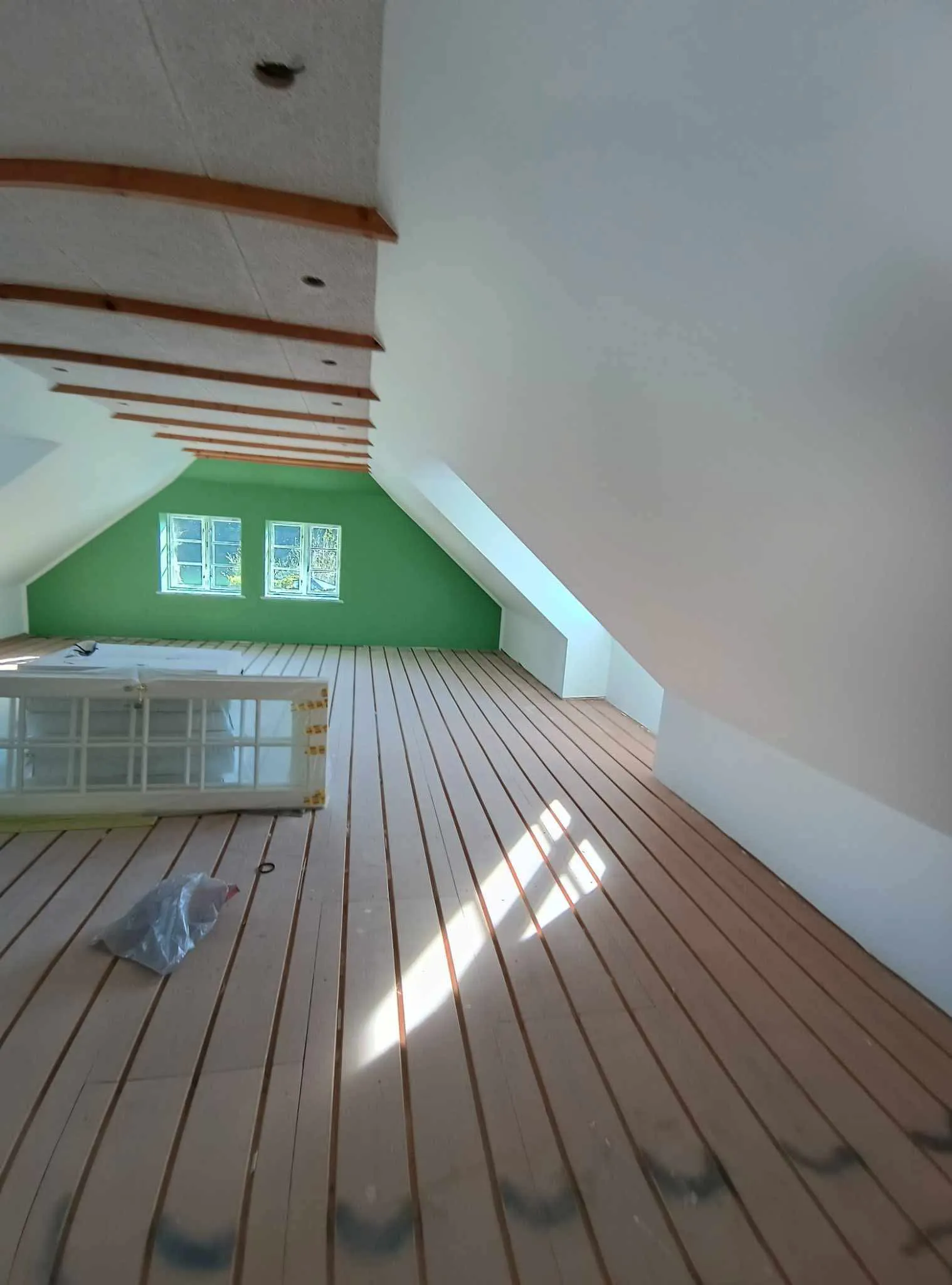 Renovering af loft med moderne design