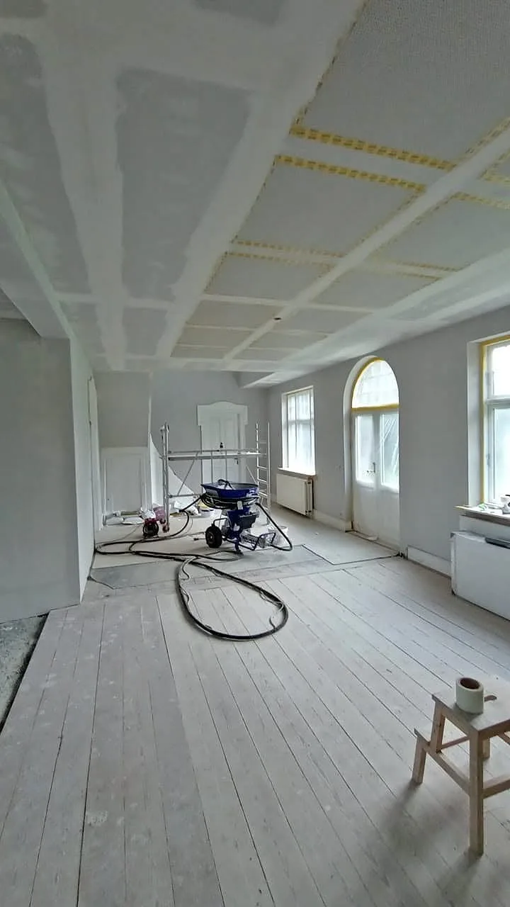 Renovering af stueinteriør i gang
